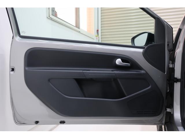 アップ!GTI 特別仕様車 beatsサウンドシステム 6速MT 純正Bカメラ リアセンサー ETC 専用シート シートヒーター クルーズコントロール 純正17インチAW レッドブレーキキャリパー 禁煙車(64枚目)