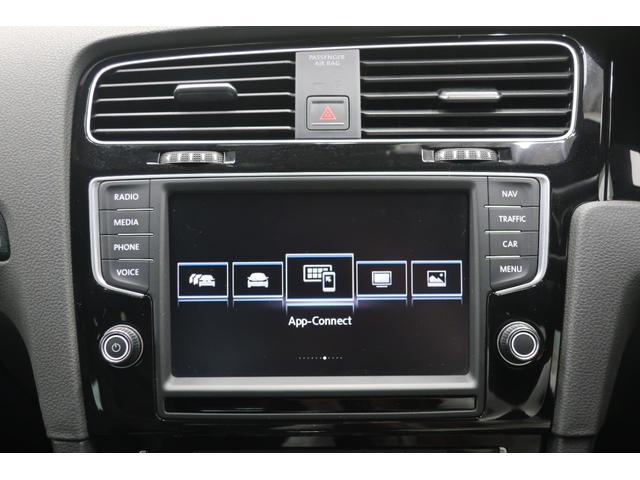 ゴルフＲ ベースグレード　黒革シート　パワーシート　ナビＴＶ　バックカメラ　　ＡＣＣ　　ＥＴＣ　ＨＩＤヘッドライト　ドライブレコーダー　１８インチ純正アルミホイール　スマートキー　プッシュスタート　記録簿　スペアキー（17枚目）