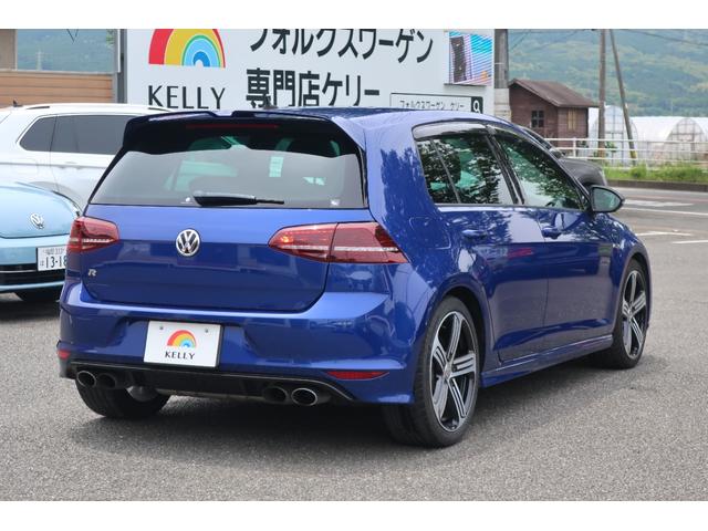 ゴルフＲ ベースグレード　黒革シート　パワーシート　ナビＴＶ　バックカメラ　　ＡＣＣ　　ＥＴＣ　ＨＩＤヘッドライト　ドライブレコーダー　１８インチ純正アルミホイール　スマートキー　プッシュスタート　記録簿　スペアキー（79枚目）