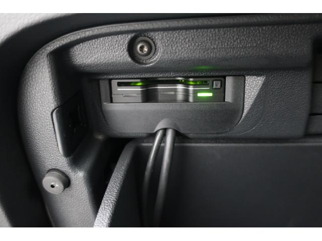 ザ・ビートル オールスター　２８０台限定特別仕様車　　スマートキー　　プッシュスタート　ナビＴＶ　バックカメラ　Ｂｌｕｅｔｏｏｔｈ　ＵＳＢ接続ケーブル　１７インチ純正アルミホイール　ＨＩＤヘッドランプ　スペアキー　記録簿（34枚目）