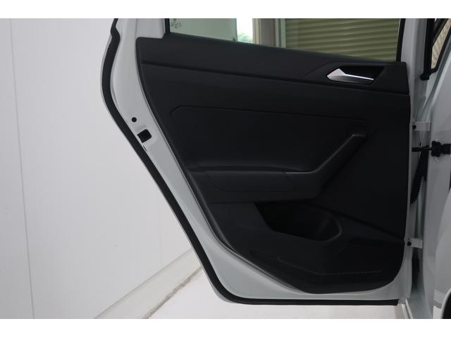 ポロ ＴＳＩコンフォートライン　ディスカバープロ　ナビＴＶ　バックカメラ　ＡｐｐＣｏｎｎｅｃｔ　　オートエアコン　ＥＴＣ２．０　ドライブレコーダー　　１５インチ純正ホイール　左右独立オートライト　ステアリングスイッチ（61枚目）