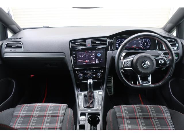 ゴルフＧＴＩ ベースグレード　デジタルメーター　ＬＥＤヘッドランプ　ナビＴＶ　１８インチホイール　ＥＴＣ２．０　ＡｐｐＣｏｎｎｅｃｔ　パークディスタンスコントロール　ＡＣＣ　　スマートキー　禁煙車　記録簿（12枚目）