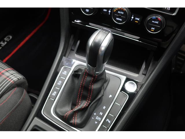 ゴルフＧＴＩ ベースグレード　デジタルメーター　ＬＥＤヘッドランプ　ナビＴＶ　１８インチホイール　ＥＴＣ２．０　ＡｐｐＣｏｎｎｅｃｔ　パークディスタンスコントロール　ＡＣＣ　　スマートキー　禁煙車　記録簿（19枚目）