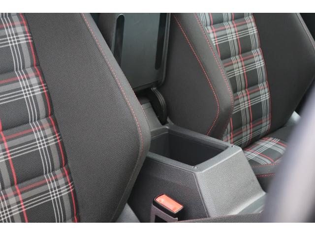 ゴルフＧＴＩ ベースグレード　デジタルメーター　ＬＥＤヘッドランプ　ナビＴＶ　１８インチホイール　ＥＴＣ２．０　ＡｐｐＣｏｎｎｅｃｔ　パークディスタンスコントロール　ＡＣＣ　　スマートキー　禁煙車　記録簿（22枚目）