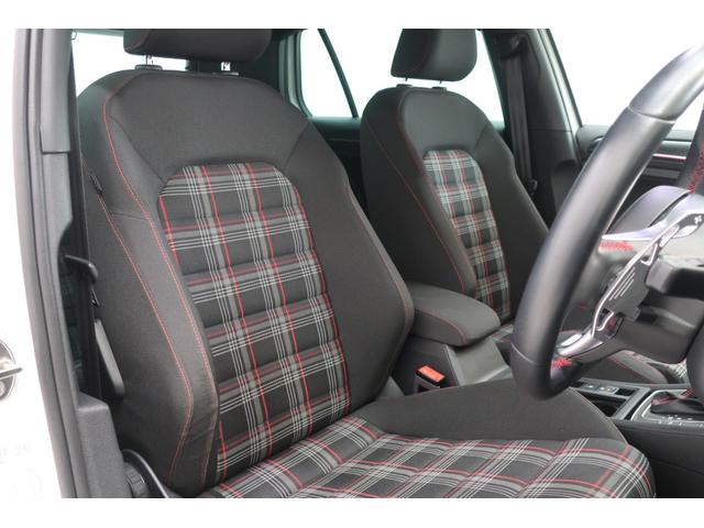 ゴルフＧＴＩ ベースグレード　デジタルメーター　ＬＥＤヘッドランプ　ナビＴＶ　１８インチホイール　ＥＴＣ２．０　ＡｐｐＣｏｎｎｅｃｔ　パークディスタンスコントロール　ＡＣＣ　　スマートキー　禁煙車　記録簿（32枚目）