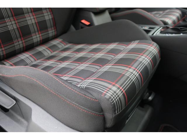 ゴルフＧＴＩ ベースグレード　デジタルメーター　ＬＥＤヘッドランプ　ナビＴＶ　１８インチホイール　ＥＴＣ２．０　ＡｐｐＣｏｎｎｅｃｔ　パークディスタンスコントロール　ＡＣＣ　　スマートキー　禁煙車　記録簿（33枚目）