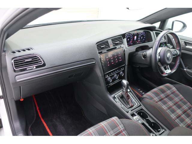 ゴルフＧＴＩ ベースグレード　デジタルメーター　ＬＥＤヘッドランプ　ナビＴＶ　１８インチホイール　ＥＴＣ２．０　ＡｐｐＣｏｎｎｅｃｔ　パークディスタンスコントロール　ＡＣＣ　　スマートキー　禁煙車　記録簿（36枚目）