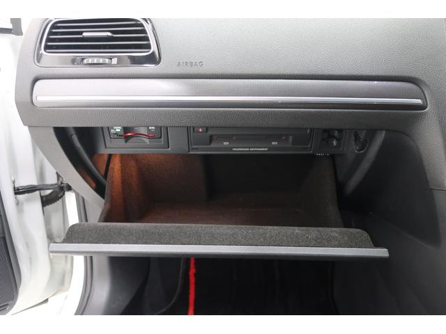 ゴルフＧＴＩ ベースグレード　デジタルメーター　ＬＥＤヘッドランプ　ナビＴＶ　１８インチホイール　ＥＴＣ２．０　ＡｐｐＣｏｎｎｅｃｔ　パークディスタンスコントロール　ＡＣＣ　　スマートキー　禁煙車　記録簿（38枚目）