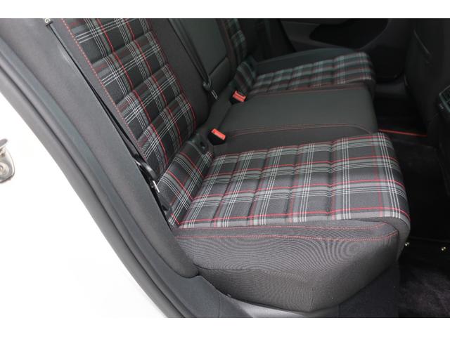 ゴルフＧＴＩ ベースグレード　デジタルメーター　ＬＥＤヘッドランプ　ナビＴＶ　１８インチホイール　ＥＴＣ２．０　ＡｐｐＣｏｎｎｅｃｔ　パークディスタンスコントロール　ＡＣＣ　　スマートキー　禁煙車　記録簿（42枚目）