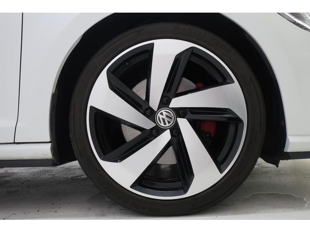 ゴルフＧＴＩ ベースグレード　デジタルメーター　ＬＥＤヘッドランプ　ナビＴＶ　１８インチホイール　ＥＴＣ２．０　ＡｐｐＣｏｎｎｅｃｔ　パークディスタンスコントロール　ＡＣＣ　　スマートキー　禁煙車　記録簿（62枚目）