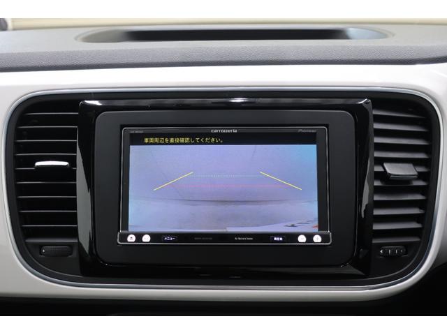 ザ・ビートル デザインレザーパッケージ　黒革シート　社外ナビ　フルセグＴＶ　バックカメラ　ＥＴＣ　記録簿　スペアキー　シートヒーター　ＨＩＤヘッドランプ　オートエアコン　ステアリングスイッチ　１７インチ純正アルミホイール　禁煙車（17枚目）