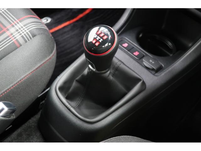アップ！ アップ！ＧＴＩ　６速ＭＴ　ドライブレコーダー　ＥＴＣ　記録簿　スペアキー　クルーズコントロール　１７インチ純正アルミホイール　Ｂｌｕｅｔｏｏｔｈオーディオ　禁煙車　オートエアコン　スマートフォンホルダー（19枚目）