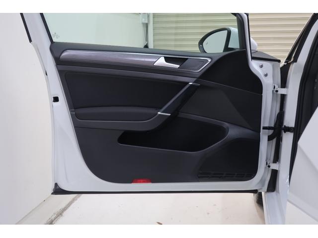 ゴルフヴァリアント TDI コンフォートライン マイスター ワンオーナー 禁煙車 LEDヘッドランプ ドライブレコーダー  デジタルメーター ナビTV パークディスタンスコントロール バックカメラ 17インチ純正アルミホイール スマートキー 記録簿 スペアキー(70枚目)