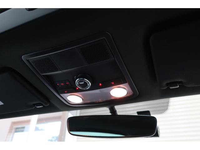 ザ・ビートル Ｒライン　サンルーフ　純正ナビＴＶ　バックカメラ　ブラインドスポットディテクション　リアトラフィックアラート　ＨＩＤヘッドランプ　スマートキー　プッシュスタート　ＥＴＣ　ＵＳＢ接続ケーブル　オートエアコン（10枚目）