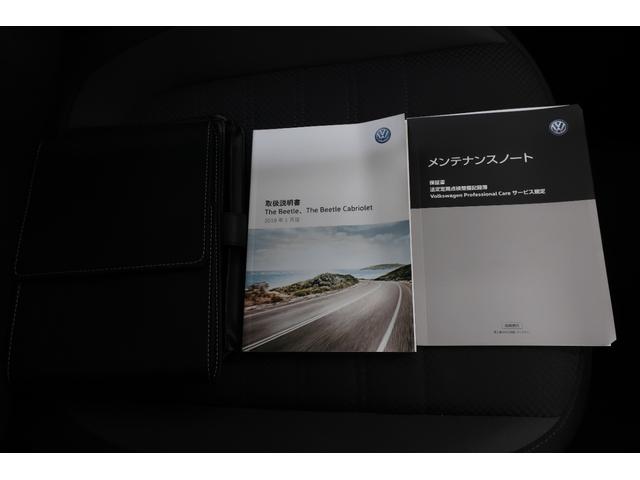 ザ・ビートル Ｒライン　サンルーフ　純正ナビＴＶ　バックカメラ　ブラインドスポットディテクション　リアトラフィックアラート　ＨＩＤヘッドランプ　スマートキー　プッシュスタート　ＥＴＣ　ＵＳＢ接続ケーブル　オートエアコン（14枚目）