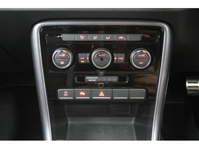 ザ・ビートル Ｒライン　サンルーフ　純正ナビＴＶ　バックカメラ　ブラインドスポットディテクション　リアトラフィックアラート　ＨＩＤヘッドランプ　スマートキー　プッシュスタート　ＥＴＣ　ＵＳＢ接続ケーブル　オートエアコン（20枚目）