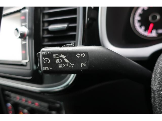 ザ・ビートル Ｒライン　サンルーフ　純正ナビＴＶ　バックカメラ　ブラインドスポットディテクション　リアトラフィックアラート　ＨＩＤヘッドランプ　スマートキー　プッシュスタート　ＥＴＣ　ＵＳＢ接続ケーブル　オートエアコン（26枚目）