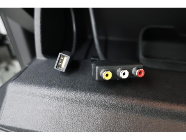 ザ・ビートル Ｒライン　サンルーフ　純正ナビＴＶ　バックカメラ　ブラインドスポットディテクション　リアトラフィックアラート　ＨＩＤヘッドランプ　スマートキー　プッシュスタート　ＥＴＣ　ＵＳＢ接続ケーブル　オートエアコン（42枚目）