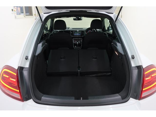 ザ・ビートル Ｒライン　サンルーフ　純正ナビＴＶ　バックカメラ　ブラインドスポットディテクション　リアトラフィックアラート　ＨＩＤヘッドランプ　スマートキー　プッシュスタート　ＥＴＣ　ＵＳＢ接続ケーブル　オートエアコン（47枚目）