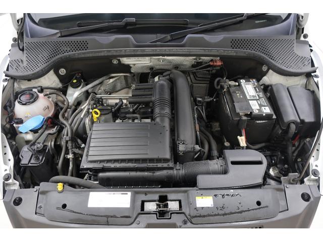 ザ・ビートル Ｒライン　サンルーフ　純正ナビＴＶ　バックカメラ　ブラインドスポットディテクション　リアトラフィックアラート　ＨＩＤヘッドランプ　スマートキー　プッシュスタート　ＥＴＣ　ＵＳＢ接続ケーブル　オートエアコン（51枚目）