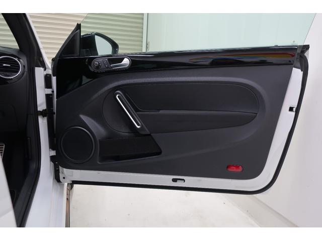 ザ・ビートル Ｒライン　サンルーフ　純正ナビＴＶ　バックカメラ　ブラインドスポットディテクション　リアトラフィックアラート　ＨＩＤヘッドランプ　スマートキー　プッシュスタート　ＥＴＣ　ＵＳＢ接続ケーブル　オートエアコン（77枚目）