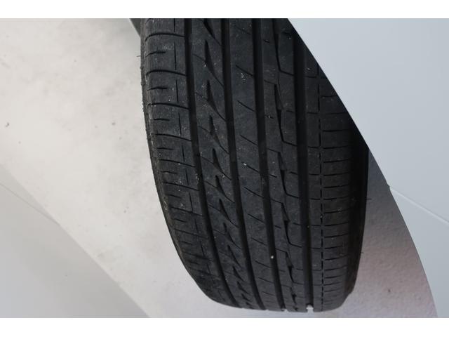 ザ・ビートル デザイン スマートキー プッシュスタート 黒革シート 純正ナビTV バックカメラ Bluetooth シートヒーター ETC HIDヘッドランプ USB接続ケーブル 記録簿 純正16インチアルミホイール(60枚目)