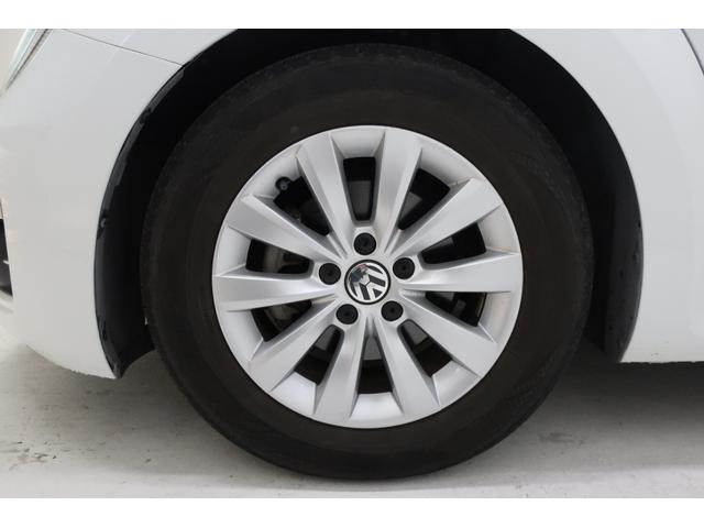 ザ・ビートル デザイン スマートキー プッシュスタート 黒革シート 純正ナビTV バックカメラ Bluetooth シートヒーター ETC HIDヘッドランプ USB接続ケーブル 記録簿 純正16インチアルミホイール(64枚目)