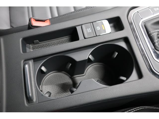 安心して車選びができるよう、弊社には資格保有者が在籍しています。専門知識を持つスタッフが、車両コンディションを厳しくチェックし、ご購入からアフターサポートまで納得のいくお車選びをサポートいたします。