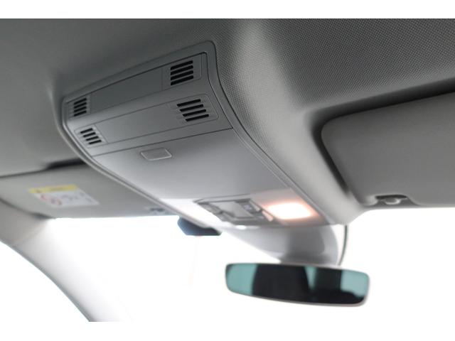 ゴルフヴァリアント ＴＳＩ　コンフォートライン　マイスター　ＬＥＤヘッドランプ　大型デジタルメーター　純正ナビＴＶ　バックカメラ　ブラインドスポットディテクション　ＡＣＣ　１７インチ１０本スポーク純正ホイール　スマートキー　プッシュスタート　記録簿　スペアキー（10枚目）