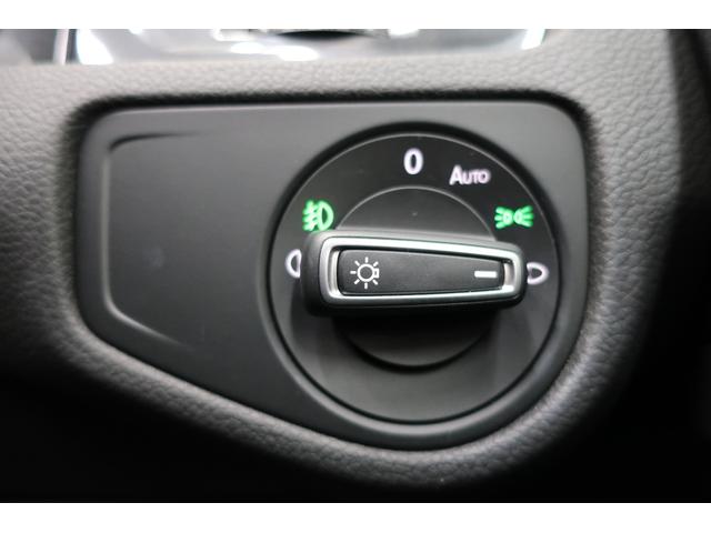 ゴルフヴァリアント ＴＳＩ　コンフォートライン　マイスター　ＬＥＤヘッドランプ　大型デジタルメーター　純正ナビＴＶ　バックカメラ　ブラインドスポットディテクション　ＡＣＣ　１７インチ１０本スポーク純正ホイール　スマートキー　プッシュスタート　記録簿　スペアキー（27枚目）