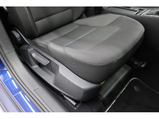 ゴルフヴァリアント ＴＳＩ　コンフォートライン　マイスター　ＬＥＤヘッドランプ　大型デジタルメーター　純正ナビＴＶ　バックカメラ　ブラインドスポットディテクション　ＡＣＣ　１７インチ１０本スポーク純正ホイール　スマートキー　プッシュスタート　記録簿　スペアキー（30枚目）