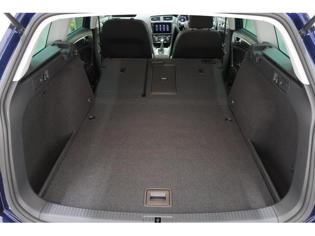 ゴルフヴァリアント ＴＳＩ　コンフォートライン　マイスター　ＬＥＤヘッドランプ　大型デジタルメーター　純正ナビＴＶ　バックカメラ　ブラインドスポットディテクション　ＡＣＣ　１７インチ１０本スポーク純正ホイール　スマートキー　プッシュスタート　記録簿　スペアキー（40枚目）