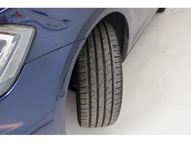 ゴルフヴァリアント ＴＳＩ　コンフォートライン　マイスター　ＬＥＤヘッドランプ　大型デジタルメーター　純正ナビＴＶ　バックカメラ　ブラインドスポットディテクション　ＡＣＣ　１７インチ１０本スポーク純正ホイール　スマートキー　プッシュスタート　記録簿　スペアキー（63枚目）