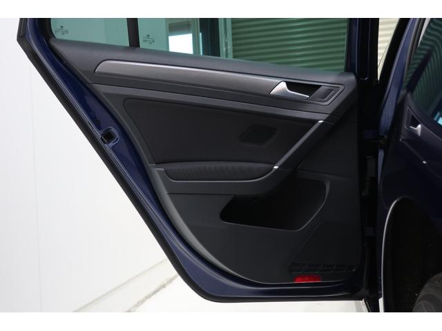 ゴルフヴァリアント ＴＳＩ　コンフォートライン　マイスター　ＬＥＤヘッドランプ　大型デジタルメーター　純正ナビＴＶ　バックカメラ　ブラインドスポットディテクション　ＡＣＣ　１７インチ１０本スポーク純正ホイール　スマートキー　プッシュスタート　記録簿　スペアキー（67枚目）
