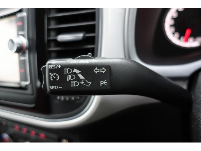 ザ・ビートル ミルク　ワンオーナー　２５０台限定特別仕様車　純正ナビＴＶ　バックカメラ　スマートキー　パークディスタンスコントロール　ＨＩＤヘッドランプ　１７インチ純正ホイール　オートエアコン　スペアキー　記録簿（26枚目）