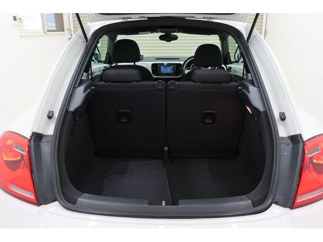 ザ・ビートル ミルク　ワンオーナー　２５０台限定特別仕様車　純正ナビＴＶ　バックカメラ　スマートキー　パークディスタンスコントロール　ＨＩＤヘッドランプ　１７インチ純正ホイール　オートエアコン　スペアキー　記録簿（40枚目）