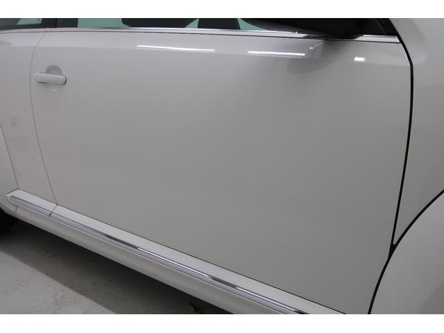 ザ・ビートル ミルク　ワンオーナー　２５０台限定特別仕様車　純正ナビＴＶ　バックカメラ　スマートキー　パークディスタンスコントロール　ＨＩＤヘッドランプ　１７インチ純正ホイール　オートエアコン　スペアキー　記録簿（49枚目）