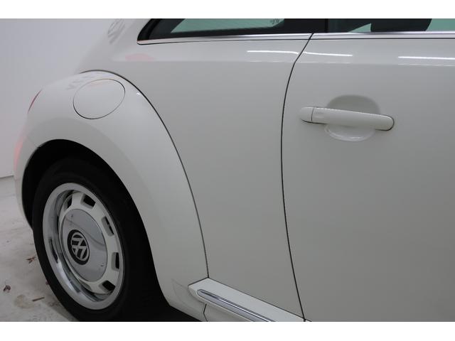 ザ・ビートル ミルク　ワンオーナー　２５０台限定特別仕様車　純正ナビＴＶ　バックカメラ　スマートキー　パークディスタンスコントロール　ＨＩＤヘッドランプ　１７インチ純正ホイール　オートエアコン　スペアキー　記録簿（50枚目）