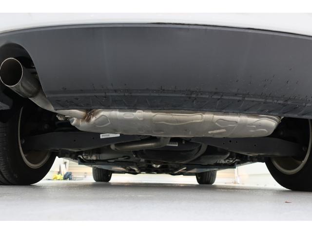 ザ・ビートル ミルク　ワンオーナー　２５０台限定特別仕様車　純正ナビＴＶ　バックカメラ　スマートキー　パークディスタンスコントロール　ＨＩＤヘッドランプ　１７インチ純正ホイール　オートエアコン　スペアキー　記録簿（62枚目）