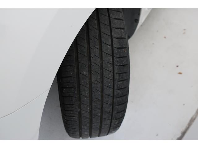 ザ・ビートル ミルク　ワンオーナー　２５０台限定特別仕様車　純正ナビＴＶ　バックカメラ　スマートキー　パークディスタンスコントロール　ＨＩＤヘッドランプ　１７インチ純正ホイール　オートエアコン　スペアキー　記録簿（64枚目）