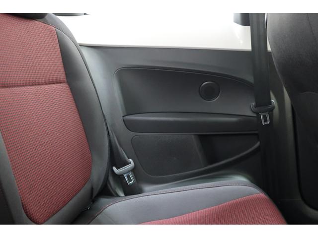 ザ・ビートル ミルク　ワンオーナー　２５０台限定特別仕様車　純正ナビＴＶ　バックカメラ　スマートキー　パークディスタンスコントロール　ＨＩＤヘッドランプ　１７インチ純正ホイール　オートエアコン　スペアキー　記録簿（69枚目）