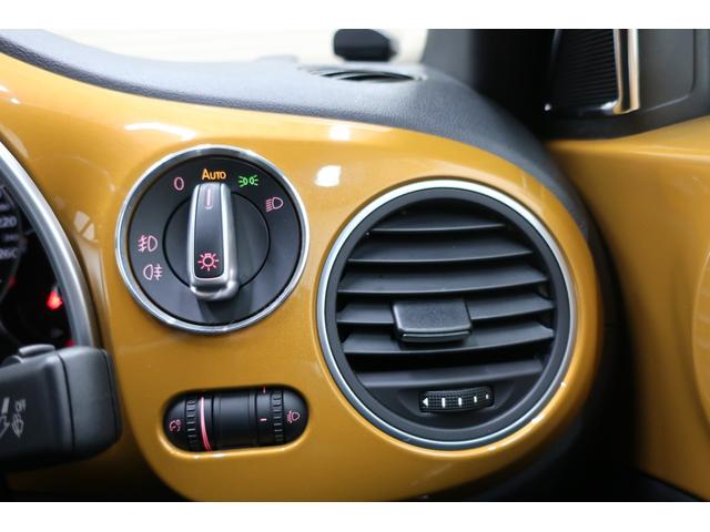 ザ・ビートル デューン　５００台限定特別仕様車　純正ナビＴＶ　バックカメラ　ＨＩＤヘッドランプ　スマートキー　禁煙車　記録簿　パークディスタンスコントロール　クルーズコントロール　リアスポイラー　１８インチ純正ホイール（30枚目）