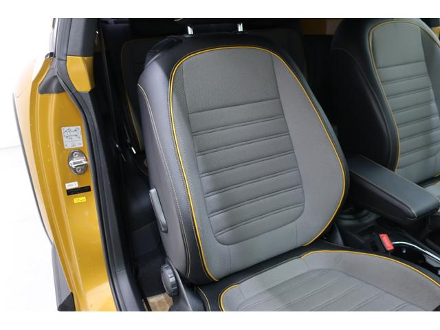 ザ・ビートル デューン　５００台限定特別仕様車　純正ナビＴＶ　バックカメラ　ＨＩＤヘッドランプ　スマートキー　禁煙車　記録簿　パークディスタンスコントロール　クルーズコントロール　リアスポイラー　１８インチ純正ホイール（33枚目）