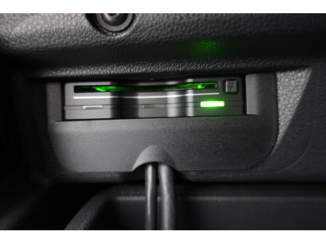 ザ・ビートル デューン　５００台限定特別仕様車　純正ナビＴＶ　バックカメラ　ＨＩＤヘッドランプ　スマートキー　禁煙車　記録簿　パークディスタンスコントロール　クルーズコントロール　リアスポイラー　１８インチ純正ホイール（40枚目）