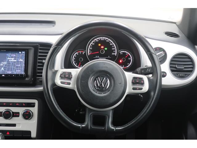 ザ・ビートル デザインレザーパッケージ　新品ナビ取付Ｐａｎａｓｏｎｉｃ　ＣＮ－ＣＥ０１Ｄ　ナビＴＶ　バックカメラ　黒革シート　シートヒーター　ＥＴＣ　ドライブレコーダー　ＨＩＤヘッドランプ　　オートエアコン　１７インチ純正アルミホイール（14枚目）