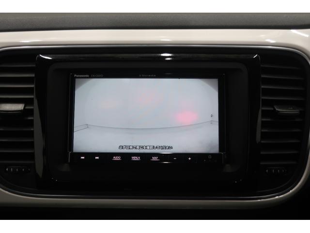 ザ・ビートル デザインレザーパッケージ　新品ナビ取付Ｐａｎａｓｏｎｉｃ　ＣＮ－ＣＥ０１Ｄ　ナビＴＶ　バックカメラ　黒革シート　シートヒーター　ＥＴＣ　ドライブレコーダー　ＨＩＤヘッドランプ　　オートエアコン　１７インチ純正アルミホイール（19枚目）