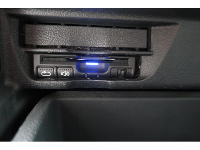 ザ・ビートル デザインレザーパッケージ　新品ナビ取付Ｐａｎａｓｏｎｉｃ　ＣＮ－ＣＥ０１Ｄ　ナビＴＶ　バックカメラ　黒革シート　シートヒーター　ＥＴＣ　ドライブレコーダー　ＨＩＤヘッドランプ　　オートエアコン　１７インチ純正アルミホイール（40枚目）