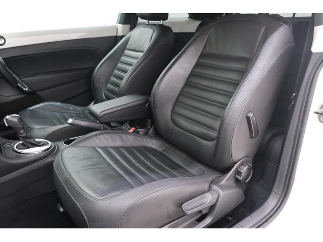 ザ・ビートル デザインレザーパッケージ　新品ナビ取付Ｐａｎａｓｏｎｉｃ　ＣＮ－ＣＥ０１Ｄ　ナビＴＶ　バックカメラ　黒革シート　シートヒーター　ＥＴＣ　ドライブレコーダー　ＨＩＤヘッドランプ　　オートエアコン　１７インチ純正アルミホイール（41枚目）