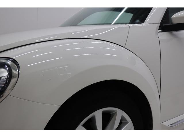 ザ・ビートル デザインレザーパッケージ　新品ナビ取付Ｐａｎａｓｏｎｉｃ　ＣＮ－ＣＥ０１Ｄ　ナビＴＶ　バックカメラ　黒革シート　シートヒーター　ＥＴＣ　ドライブレコーダー　ＨＩＤヘッドランプ　　オートエアコン　１７インチ純正アルミホイール（57枚目）