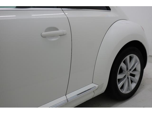 ザ・ビートル デザインレザーパッケージ　新品ナビ取付Ｐａｎａｓｏｎｉｃ　ＣＮ－ＣＥ０１Ｄ　ナビＴＶ　バックカメラ　黒革シート　シートヒーター　ＥＴＣ　ドライブレコーダー　ＨＩＤヘッドランプ　　オートエアコン　１７インチ純正アルミホイール（59枚目）